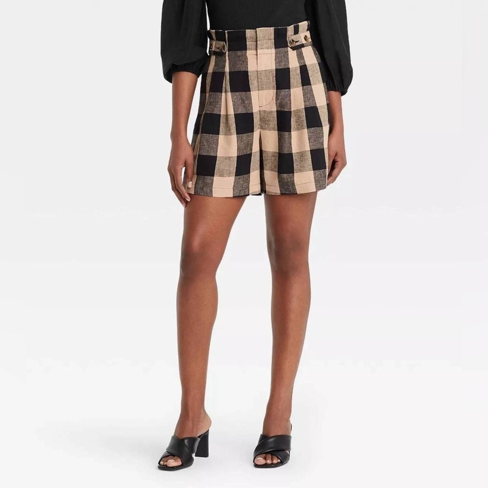 WHO What Wear Tan & Black Gingham High Rise Button Detail Paperbag Shorts Size 4